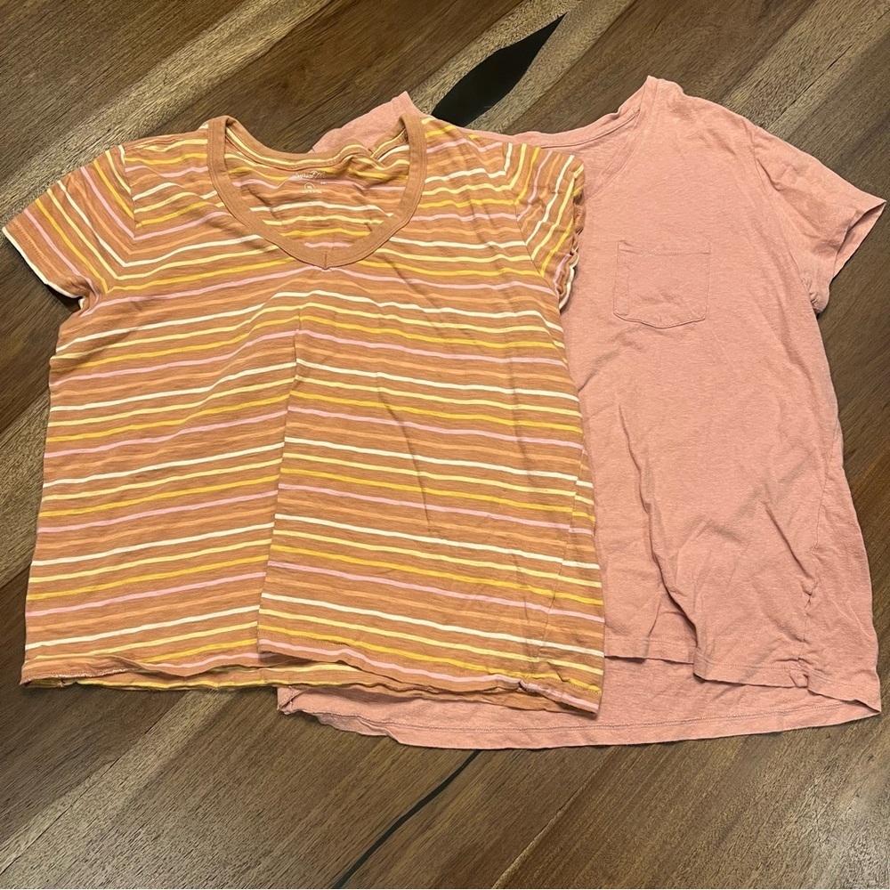 Universal Thread - Navy Striped Blush V-neck Tee Bundle - XXL
